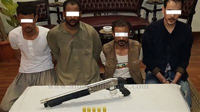 ضبط تشكيل عصابي تخصص فى السرقة بالإكراه وبحوزتهم أسلحة نارية في الاسماعلية