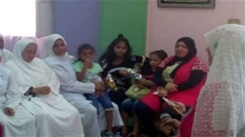 مساجين بصحبة أولادهم