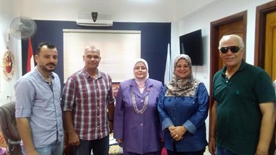 المستشار العسكري يبحث مع وكيل تعليم كفرالشيخ تكريم أبناء الشهداء 