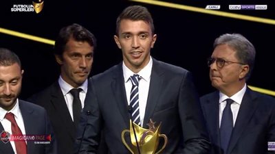 حارس أورجواى أفضل حارس بـ الدورى التركى