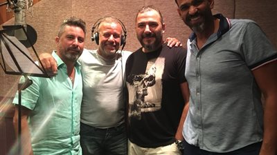 هادى الباجوري ينتهي من أغنية 