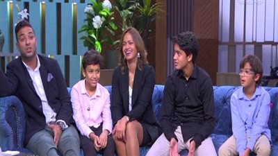 فيديو .. زوجة ميدو تروى كيف طلب يدها للزواج