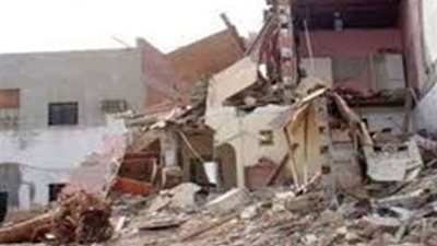 إخلاء منزلين مجاورين لعقار الشرابية المنهار