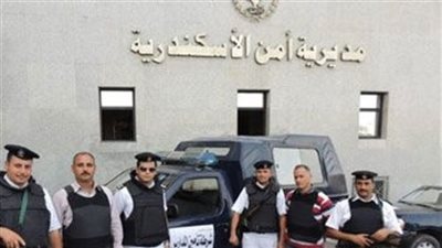 إمرأة تلقي بنفسها من شرفة المنزل في الإسكندرية