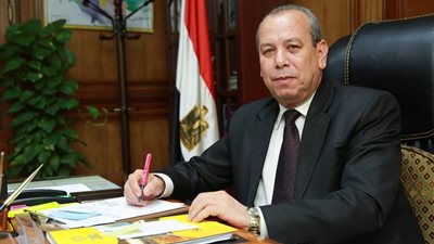 محافظ كفر الشيخ: انتهاء العمل بمصانع الرمال السوداء خلال عامين