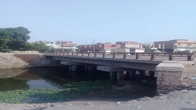تآكل أعمدة كوبري عزبة الوقف ينذر بكارثة إنسانية شمالي بني سويف