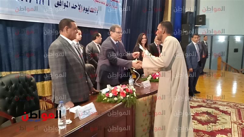 وزير القوى العاملة