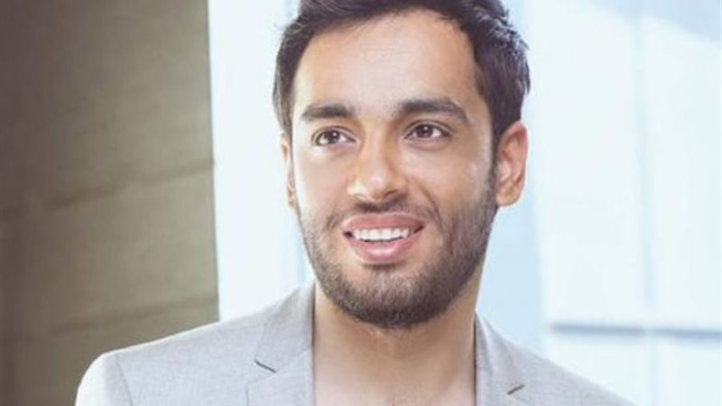 الفنان رامي جمال