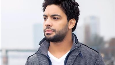 أحمد جمال يعلن مفاجأة لجمهوره على الهواء