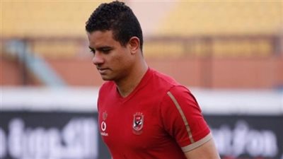 سعد سمير يبدأ تدريبات الجري حول الملعب