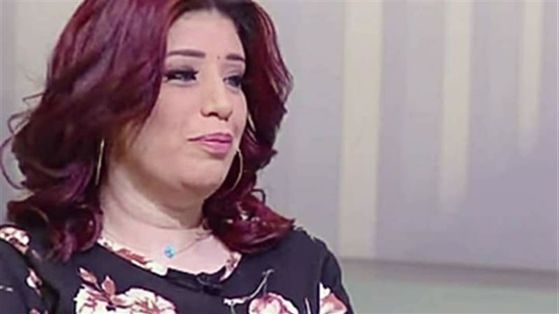 خبيرة الابراج منى