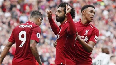 أساطير مانشستر يونايتد يدافعون عن محمد صلاح
