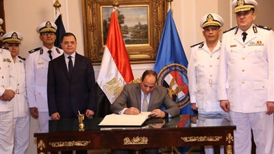 الرئيس السيسي يلتقي بـ المجلس الأعلى للشرطة