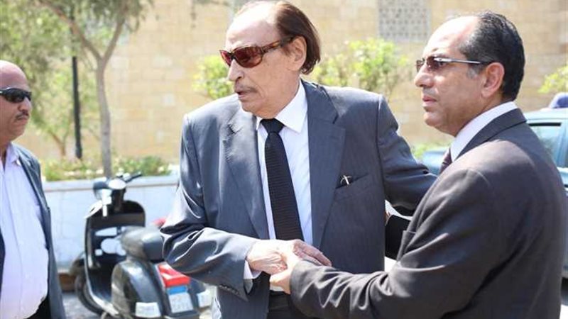 عزت العلايلي