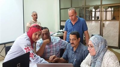 عميد آداب طنطا يتابع خطة البرامج والمقررات الدراسية لقسم  الآثار 