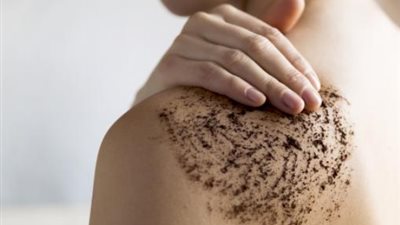 فيديوجراف.. 5 استخدامات للقهوه في العناية بالبشرة والتجميل