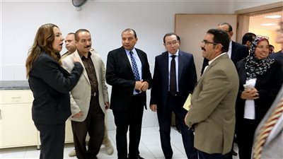 صور .. لجنة تقييم مسابقة أفضل الجامعات المصرية بجامعة بنى سويف
