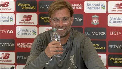 كلوب يرفض خلق أزمة حول أداء محمد صلاح