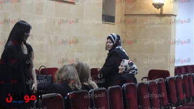 صور.. وصول الفنانة عفاف شعيب عزاء الراحل جميل راتب