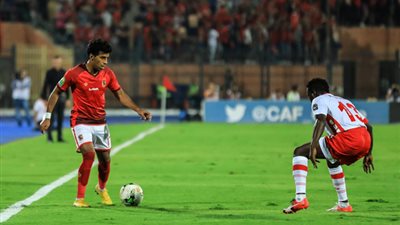 الأهلي ينهي الشوط الأول متفوقا على حوريا الغيني بهدف  