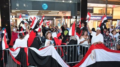 صور.. الجالية المصرية تنظم وقفة ضد الإرهاب ومموليه في نيويورك 