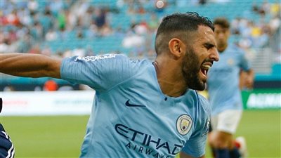 محرز: لم أتأقلم بصعوبة مع مانشستر سيتي 