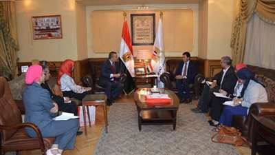 صور.. تفاصيل اجتماع وزير الشباب مع سفير اندونيسيا