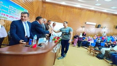 صور.. كلية الطب البشري بكفرالشيخ تنظم حفل استقبال للطلاب الجدد بحضور رئيس الجامعة