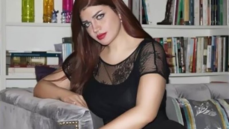 الإعلامية ياسمين