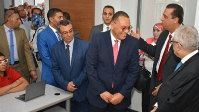وزير التعليم ومحافظ الشرقية يفتتحان أكاديمية السويدي الفنية بـ العاشر من رمضان‎