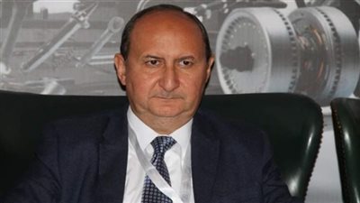 وزير الصناعة لـ 
