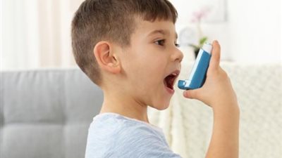 اعرفي خطوات العناية بالطفل مريض الربو ووفري فلوس الدكاترة