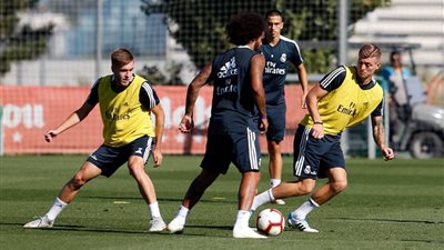 صور.. تدريبات ريال مدريد استعداداً لمواجهة إشبيلية 