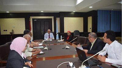 محافظ البحر الأحمر يتابع إجراءات السلامة الغذائية بالفنادق السياحية