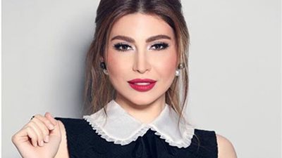 المطربة يارا تهنئ محمد صلاح بجائزة بوشكاش