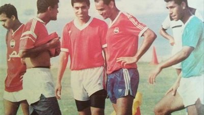 كورة زمان.. أيمن شوقي يقود الأهلي للفوز على الزمالك والتتويج بالدوري للمرة 20