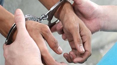  حاميها حراميها .. ضبط خافيران إثر سرقتهما خزينة مصنع بالمنيا