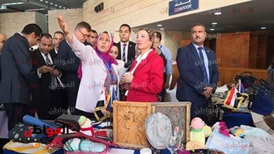 فيديو.. وزيرة البيئة تتفقد مشروعات المؤتمر الافتتاحى لأسبوع المناخ