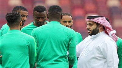 فهد العتيبي: تركي آل الشيخ يمثلنا ولا نقبل الهجوم عليه.. صورة