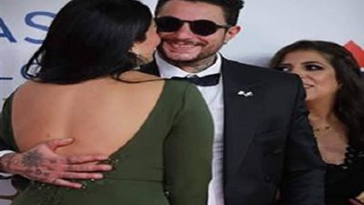 زوجة احمد الفيشاوي تسرق الأضواء بـ الكيرفي .. والجمهور ما بين حاسد ورافض