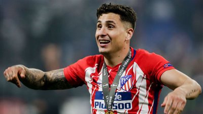 أتلتيكو مدريد يحسم مشاركة مدافعه في ديربي مدريد