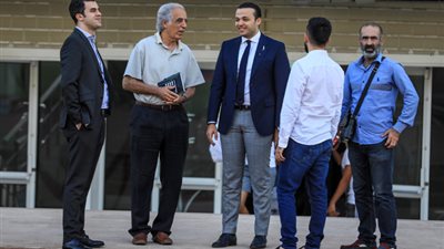 الجارحي يشيد بفندق إقامة الأهلي في بيروت