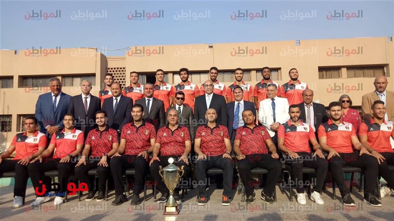 وزير الشباب والرياضة
