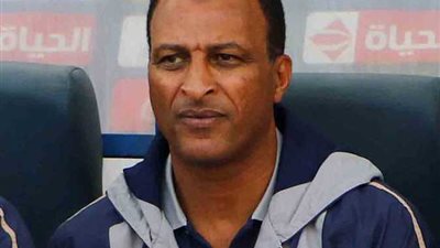 أسامة عرابي على باب بلدية المحلة.. تعرف علي التفاصيل 