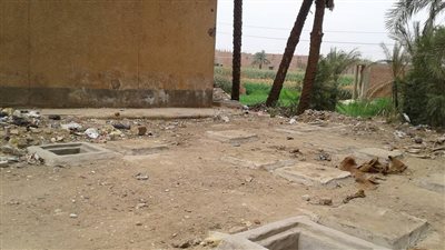 رئيس مدينة سوهاج يتابع صيانة الصرف الصحى