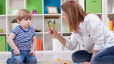 فيديوجراف|  ظاهرة شاذة تجتاح المدارس..أسباب التنمر عند الأطفال 