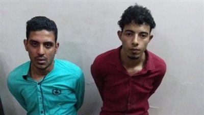 القبض على عاطلين أثناء محاولتهما سرقة توك توك من قائده بالإكراه بمنطقة التبين