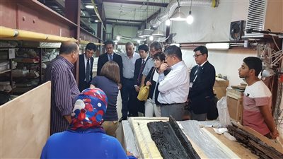 وفد من البرلمان الياباني يزور مشروع مركب خوفو الثانية بالهرم
