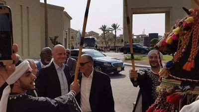 صور.. المزمار البلدي يستقبل انفانتينو في شرم الشيخ 