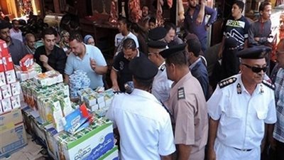 حملة مكبرة على الأسواق تسفر عن ضبط  40 مخالفة تموينية بالغربية